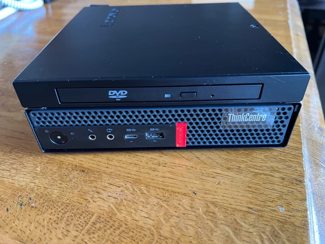 Lenovo ThinkCentre ミニPC DVDドライブ付き