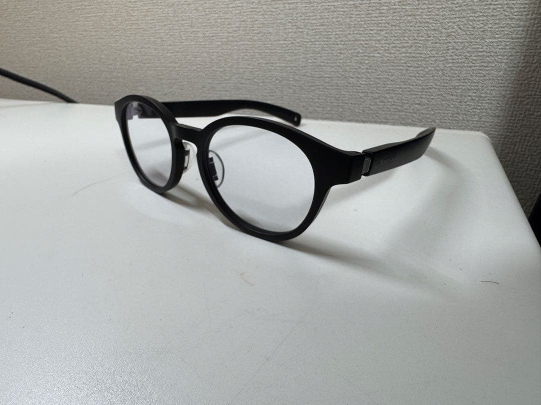 可視光調光レンズ 丸型サングラス