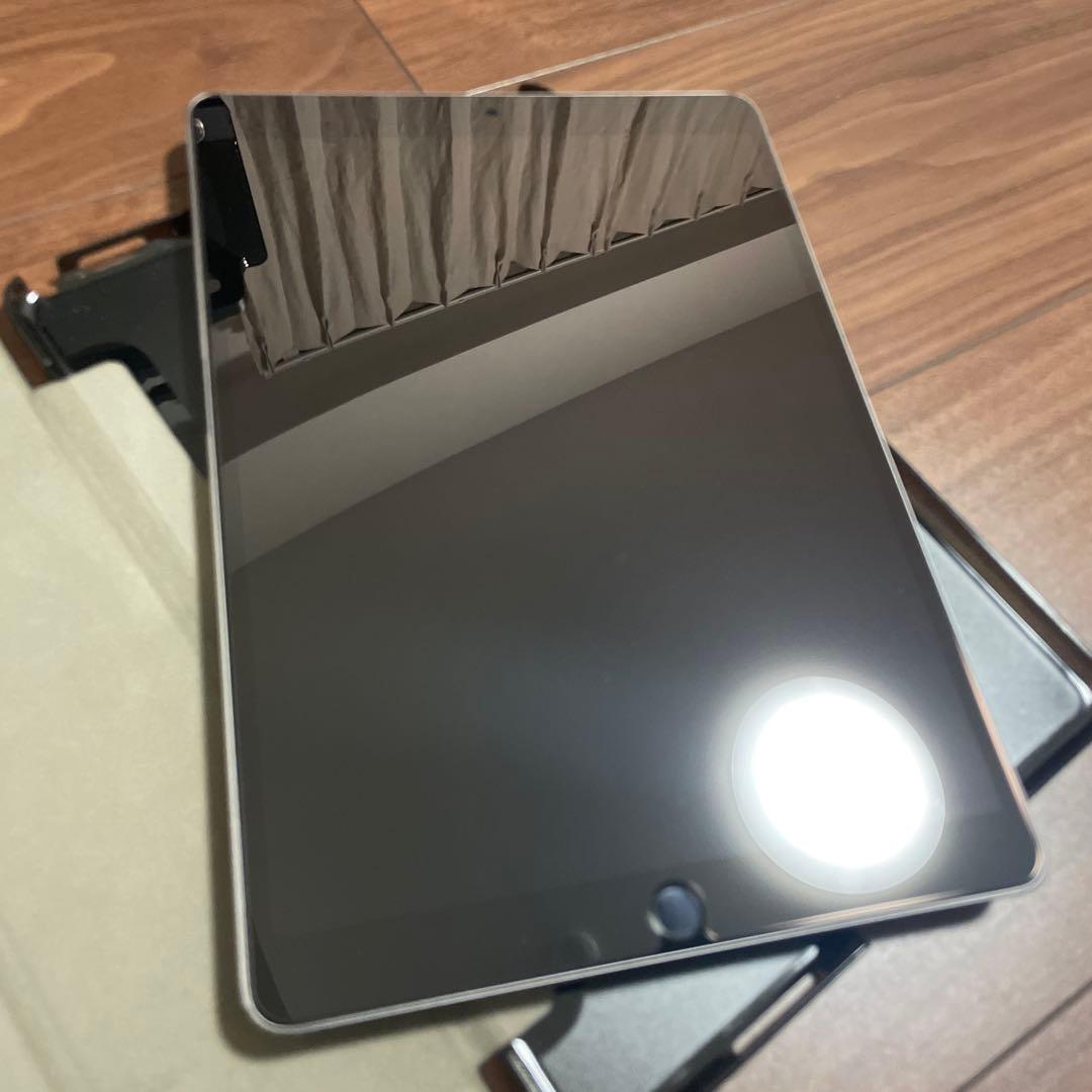 iPad Pro 10.5インチ 【Wi-Fi + Cellular 64GB】