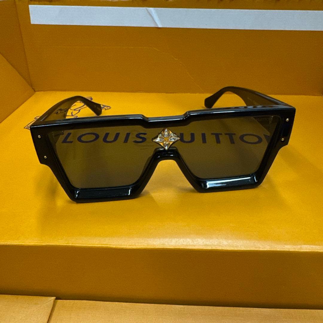 LOUIS VUITTON サングラス　保証書付き
