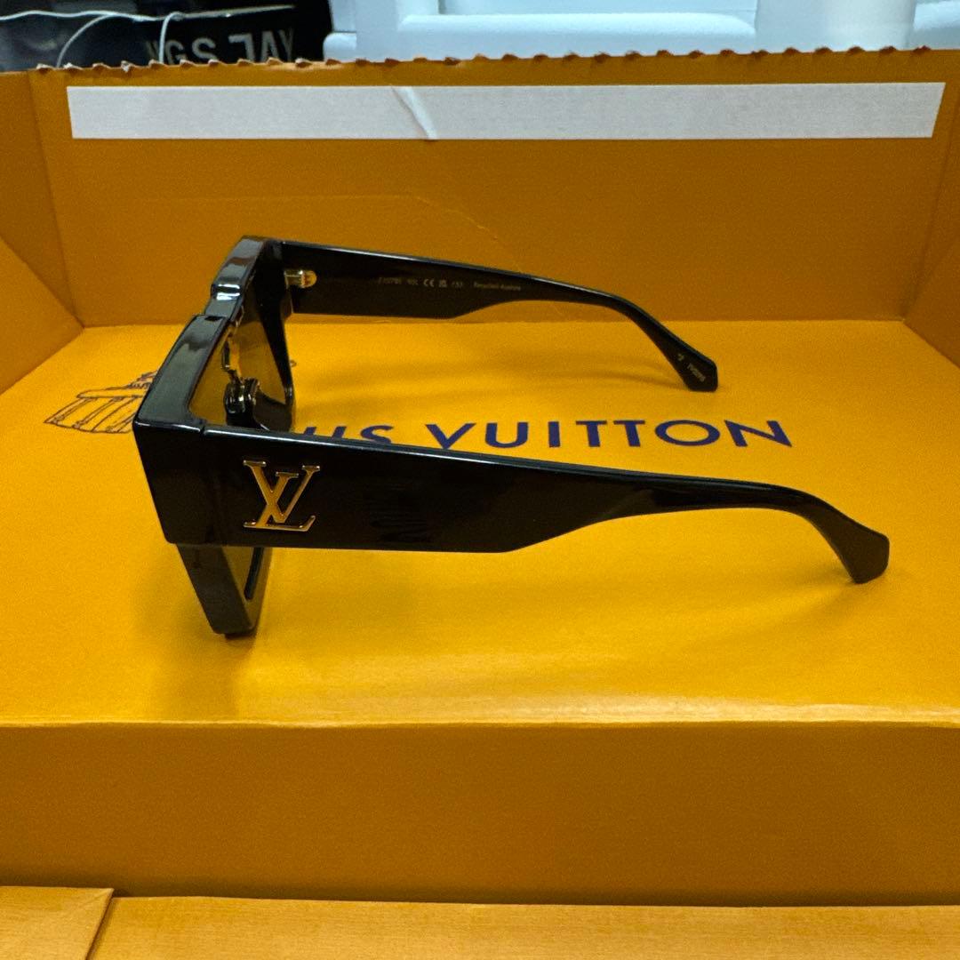 LOUIS VUITTON サングラス　保証書付き