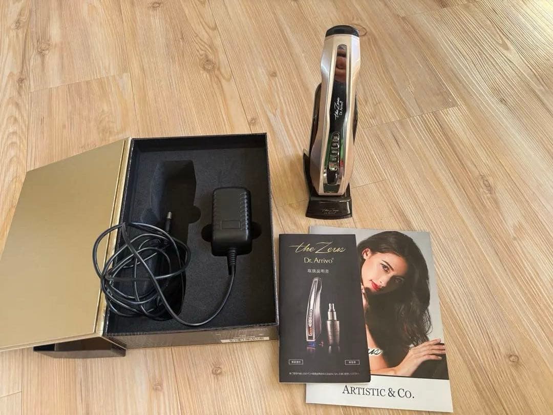 Dr. Arivo 美顔器 ARTISTIC & CO.