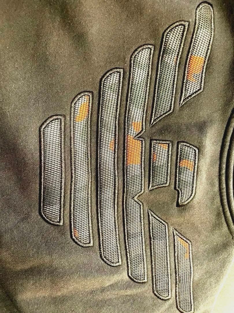 m*7様 EMPORIO ARMANI 黒トレーナー サイドジッパー XL レッ