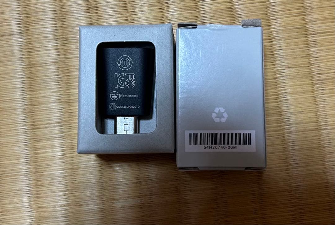 viveトラッカー (ultimate)3点＋ドングル＋ベルト付属