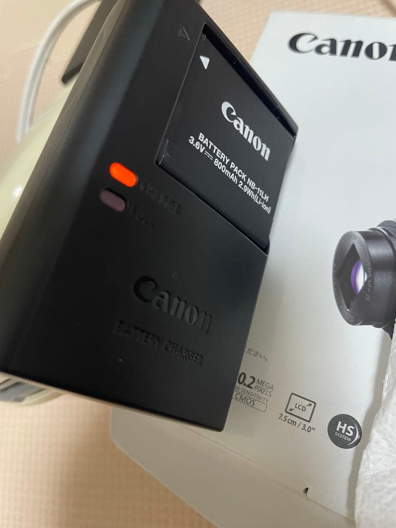 み*ん様 Canon IXY 640 シルバー　箱あり