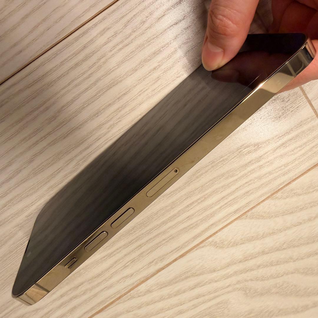 【週末限定値下げ】iPhone13ProMax 512GB ゴールド