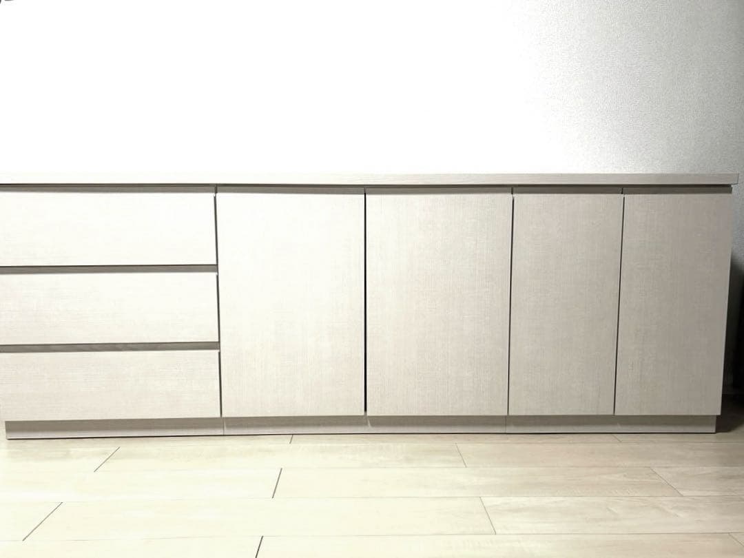 あき　※分解して発送します　KEYUKA リビングボード　送料込み