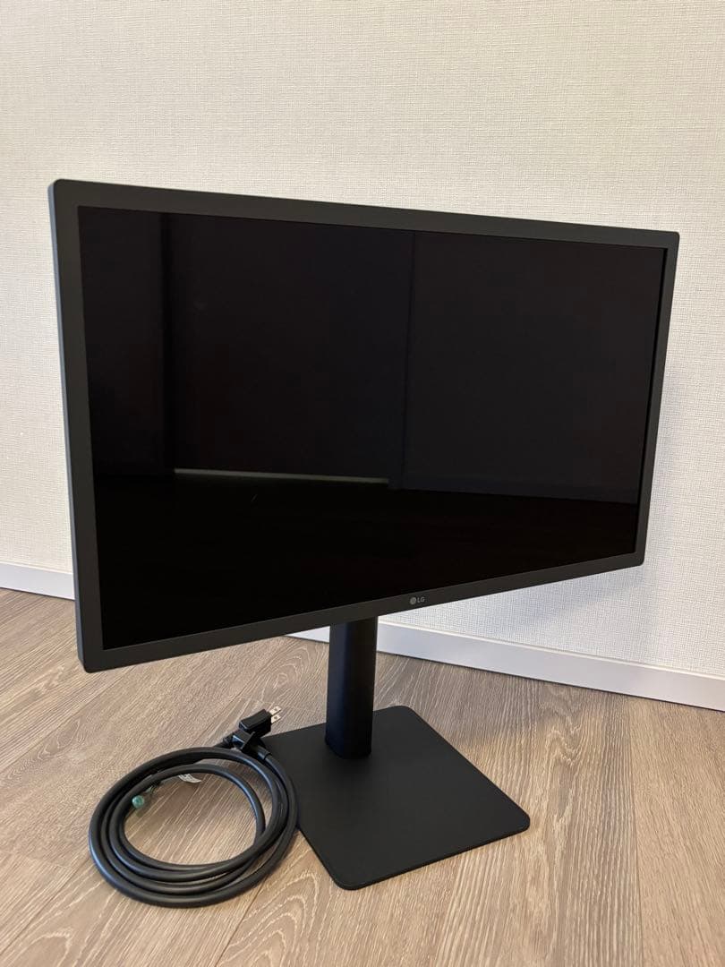 LG UltraFine 4K 24MD4KL-B 23.7型