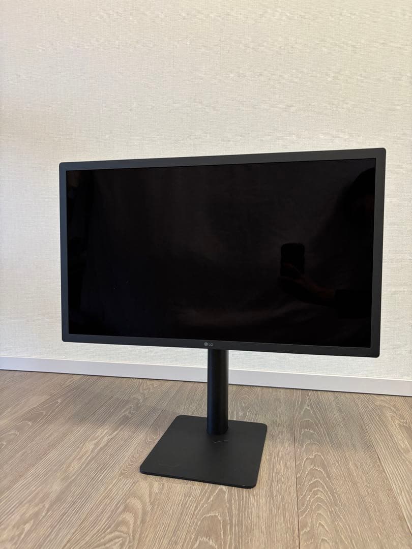 LG UltraFine 4K 24MD4KL-B 23.7型