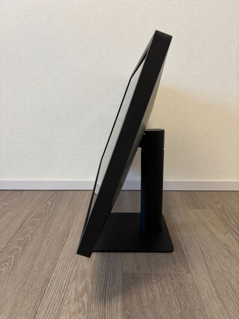 LG UltraFine 4K 24MD4KL-B 23.7型