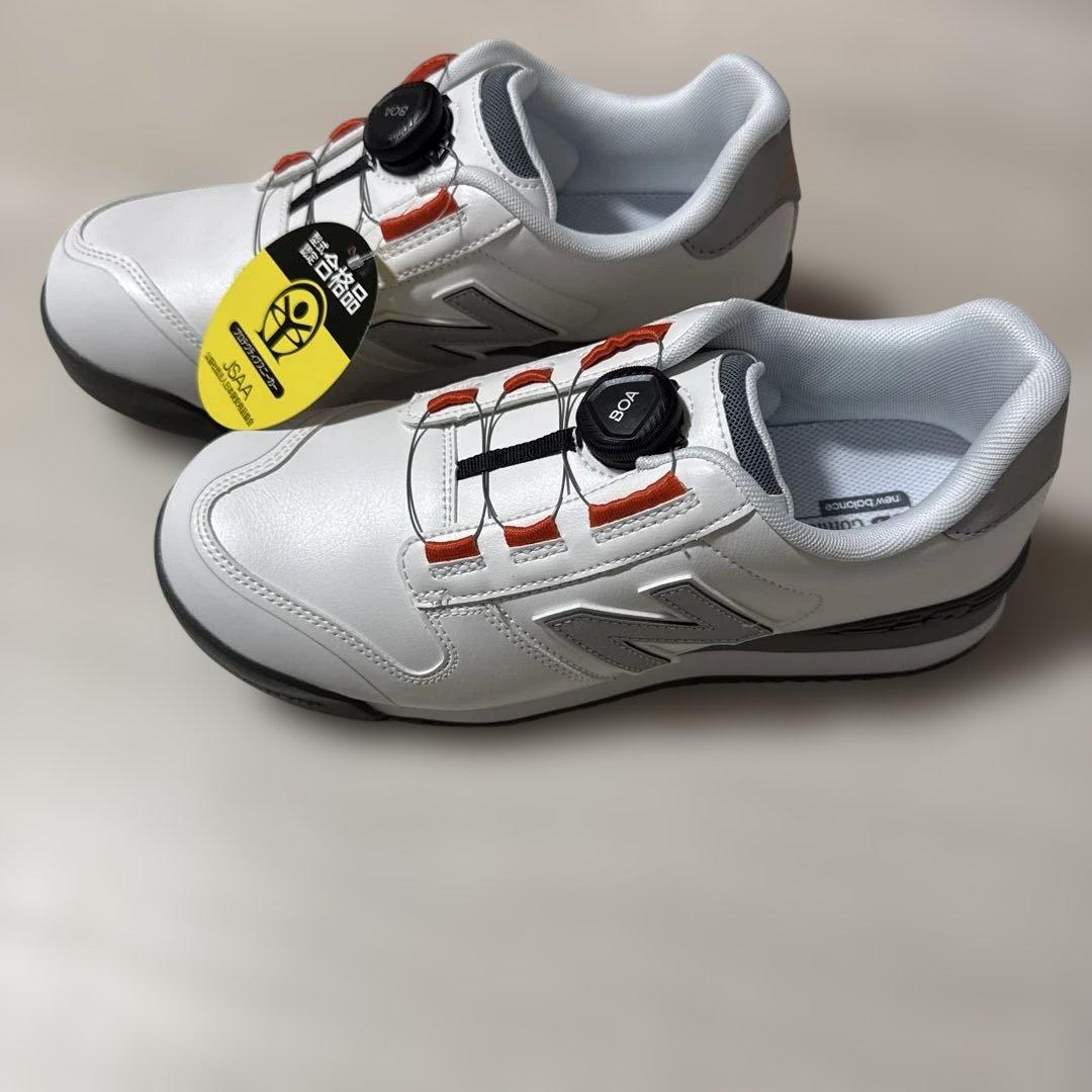 新品未使用　ニューバランス　安全靴　24.5 ホワイト　グレー