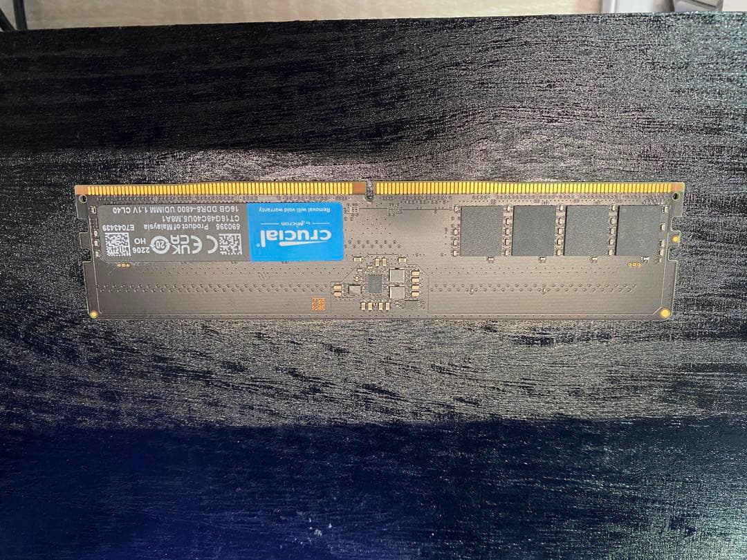 Crucial DDR5 16GB 4800MHzメモリ