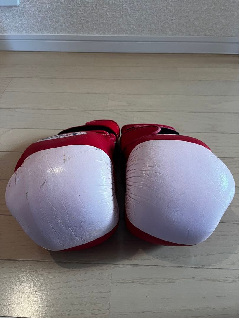 Winning ボクシンググローブ 10oz 赤/白(本革/レア)