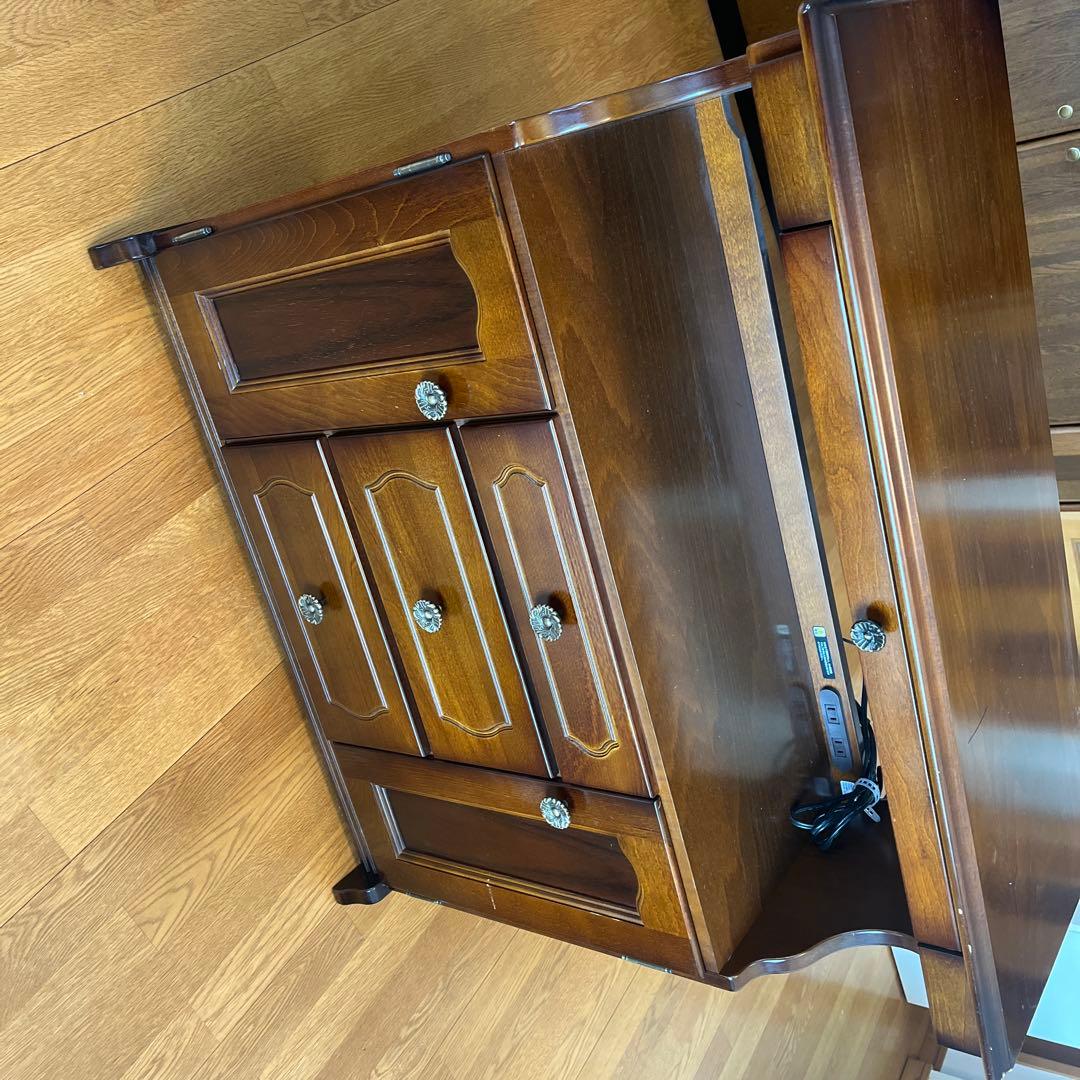 木製クラシックキャビネット 3引き出し