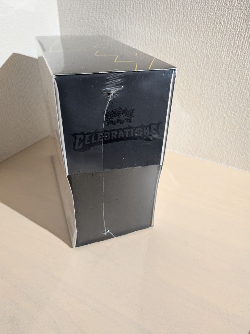 ポケカ海外版 Celebrations Elite Trainer Box