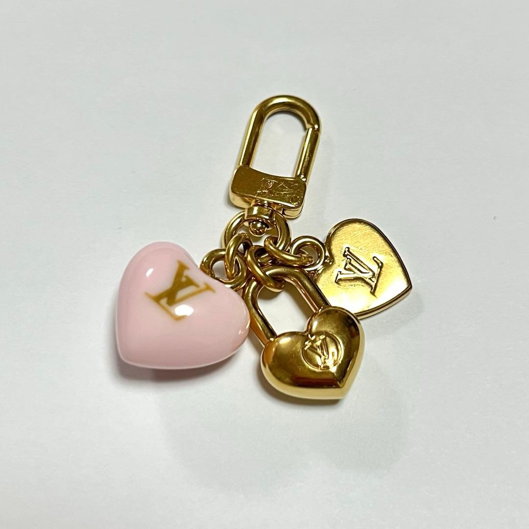 LOUIS VUITTON ルイヴィトン マイクロ チャーム　ハート