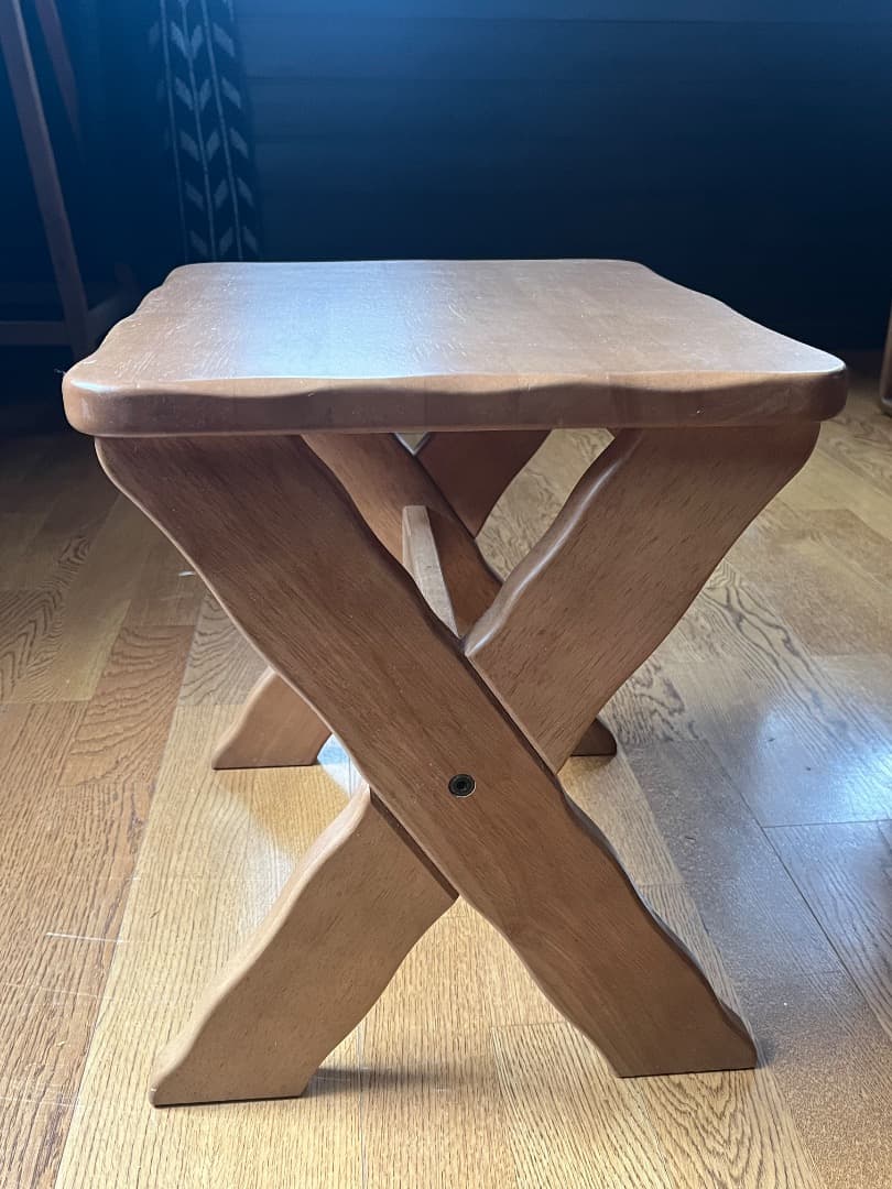 【カリモク】ベッドサイドテーブル／スツール 7点在庫