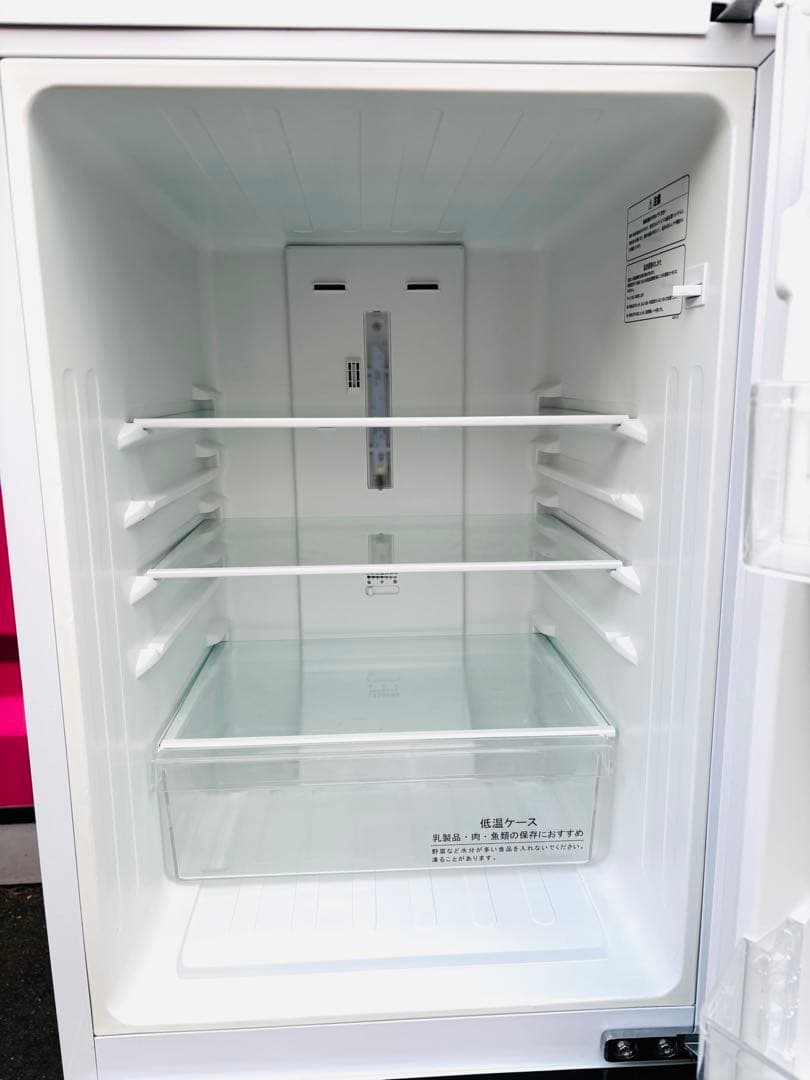 極美品ハイセンスホワイト家電／冷蔵庫150L＆洗濯機５.5kgセット