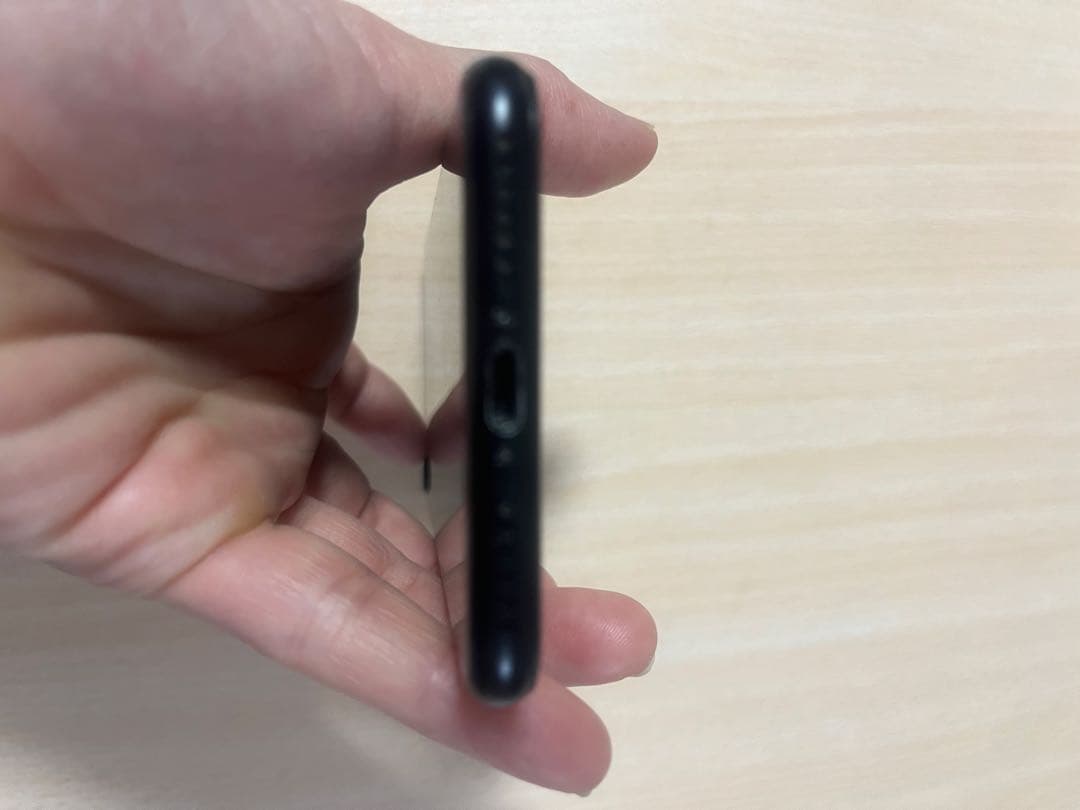 iPhone SE2 ブラック 本体