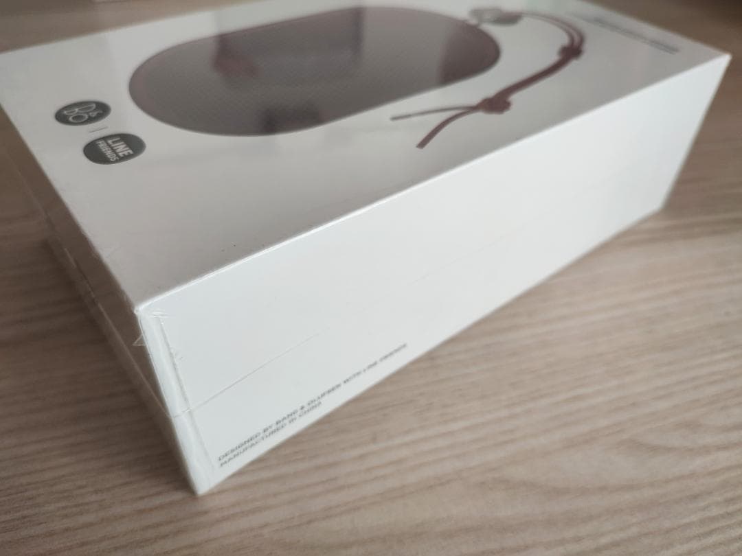 未使用・未開封 B&O Beoplay P2 スピーカー 茶色 限定版 Bang