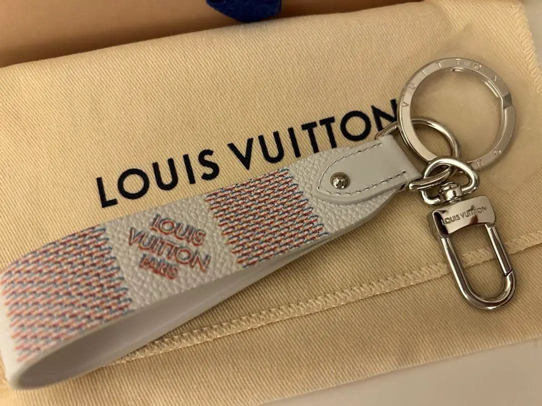 Louis Vuitton キーホルダー・ダミエ スプレー MP3339