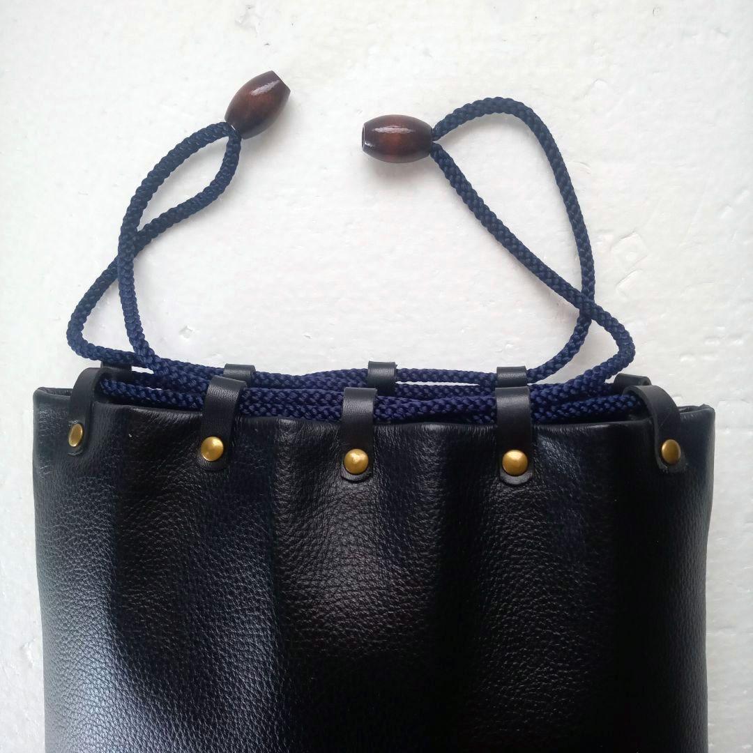 【未使用に近い/レザー巾着/信玄袋//ブラック】