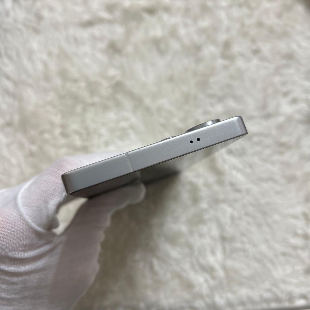 ★ Galaxy S25 ultra 256GB ホワイトシルバー美品j07