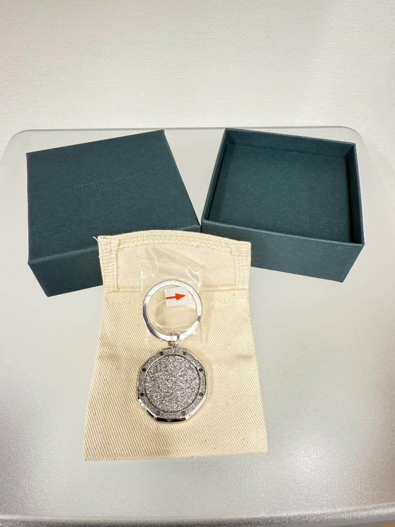 オーデマピゲ　キーホルダー　キーリング　八角形　シルバー　非売品　ノベルティ