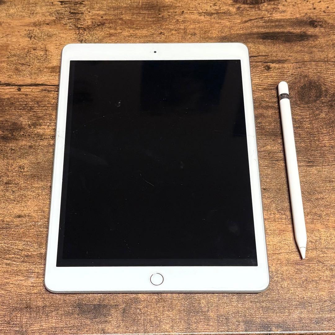 iPad 第8世代 32GBシルバー + Apple Pencil 第1世代
