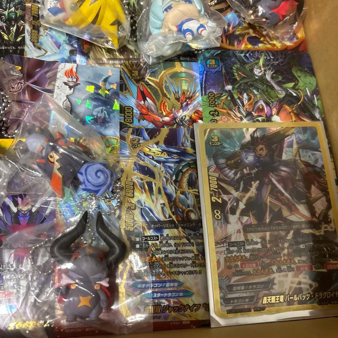 バ*し様 バディファイト まとめ売り 引退品 1000枚以上 ボールチェーンスト