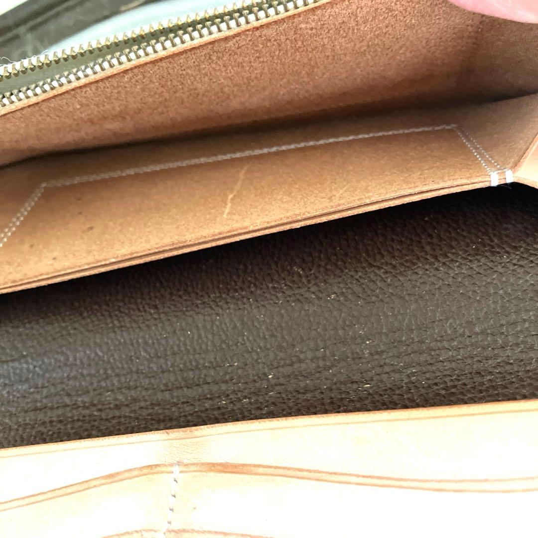 ハワイアン柄本革カービングの長財布