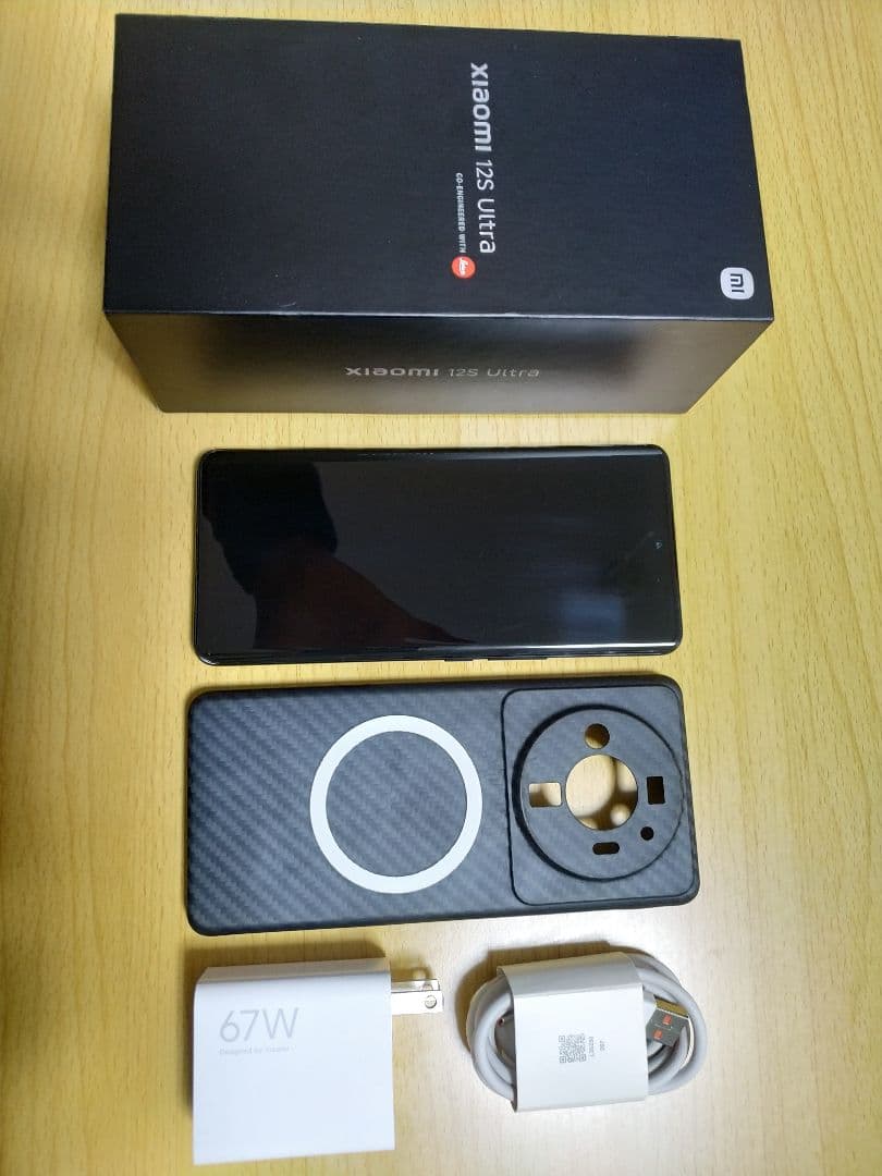 Xiaomi 12S Ultra ブラック