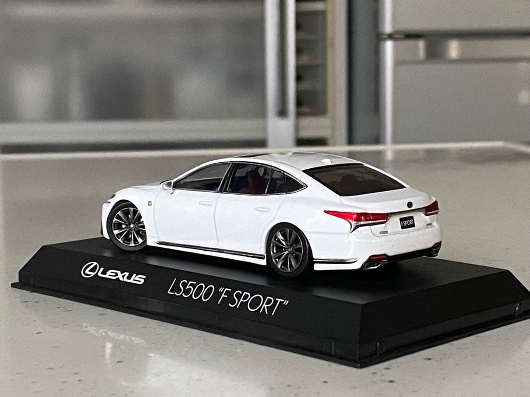 Lexus LS500 F SPORT ホワイトミニカー オリジナルカスタム