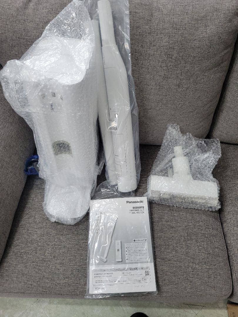 パナソニック セパレート型コードレススティック掃除機 MC-NS10K　中古