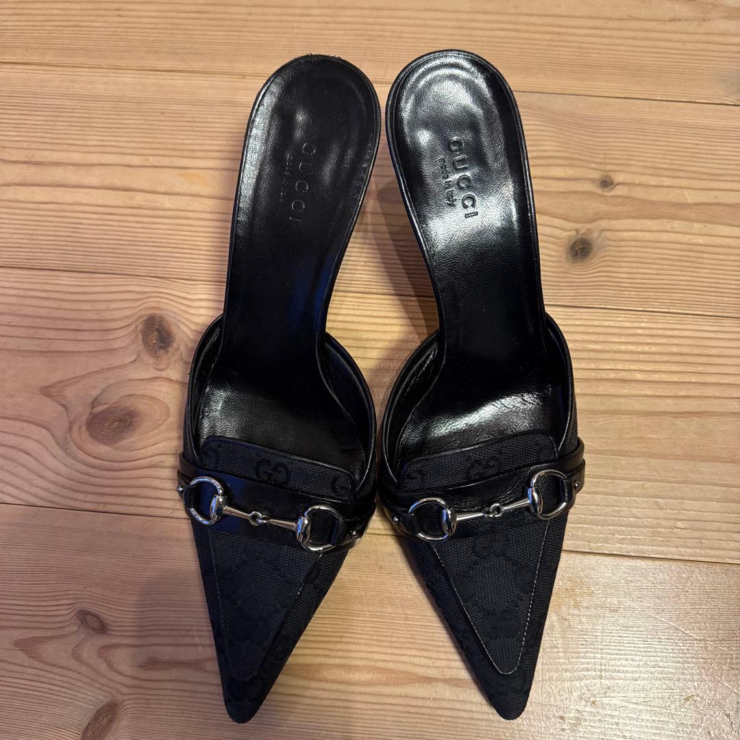 GUCCI ブラック ミュール 35ハーフC