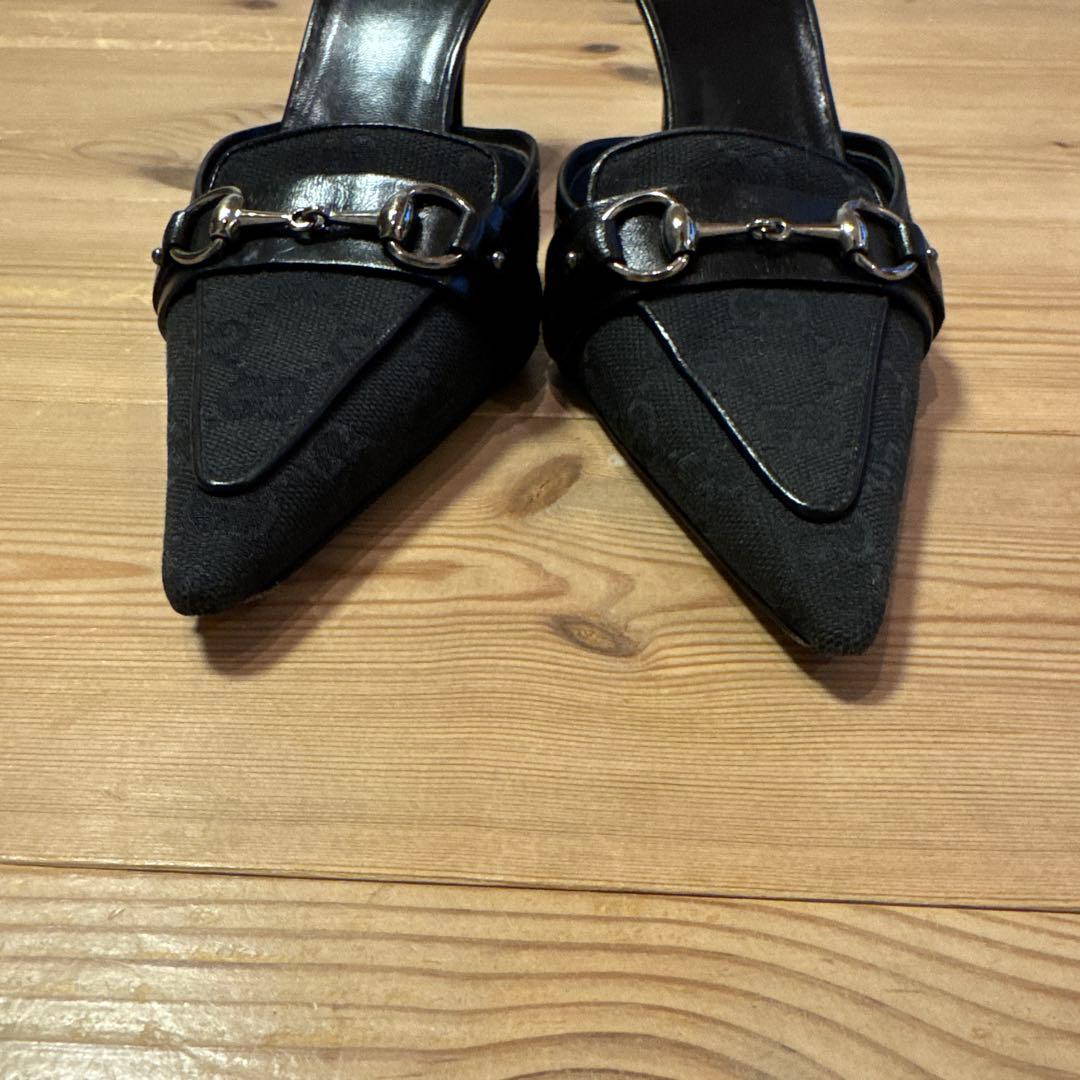 GUCCI ブラック ミュール 35ハーフC