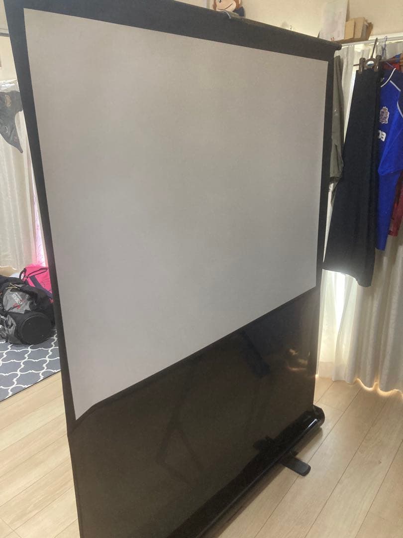 プロジェクタースクリーン 自立式 手動 80インチ ブラック