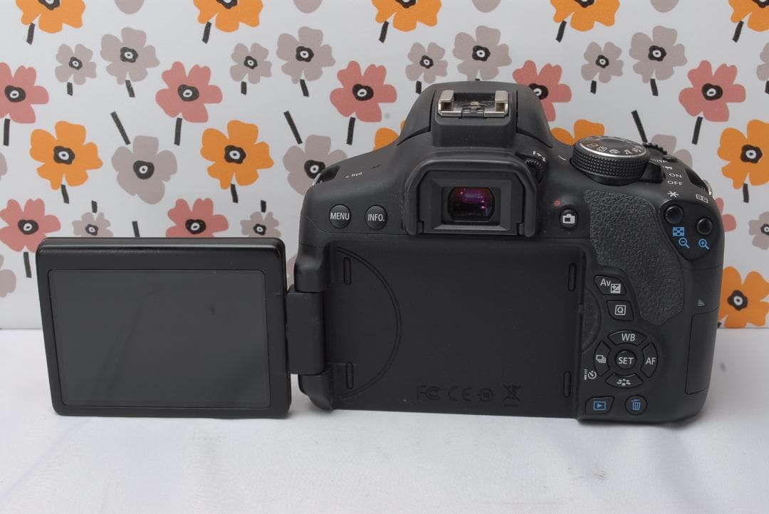 ❤Canon Kiss X8i❤バッテリー２個付き❤Wレンズ❤Wi-Fi転送❤