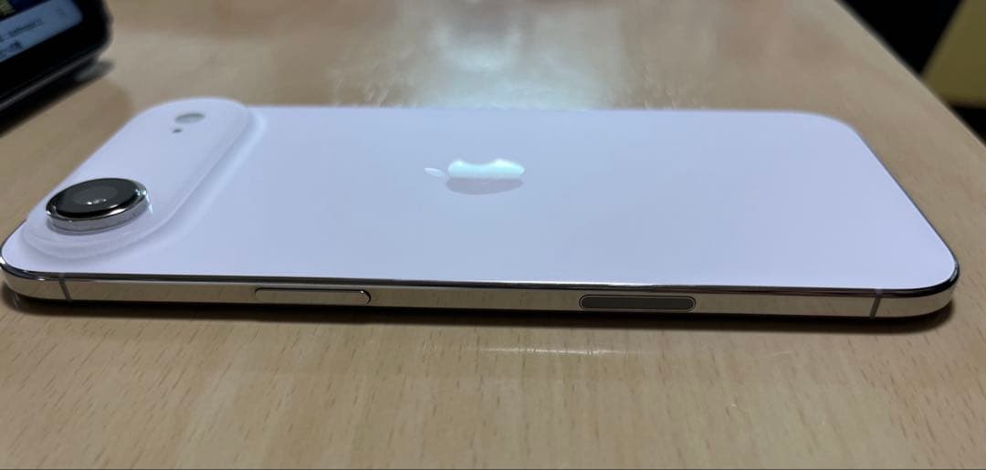 iPhone Air 256G クラウドホワイト　SIMフリー