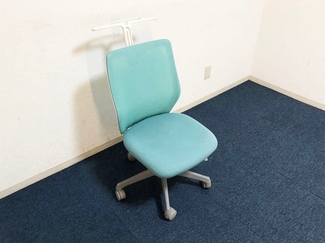 OKAMURA オフィスチェア CG12WR FZK6 肘無しハンガー付き完成品