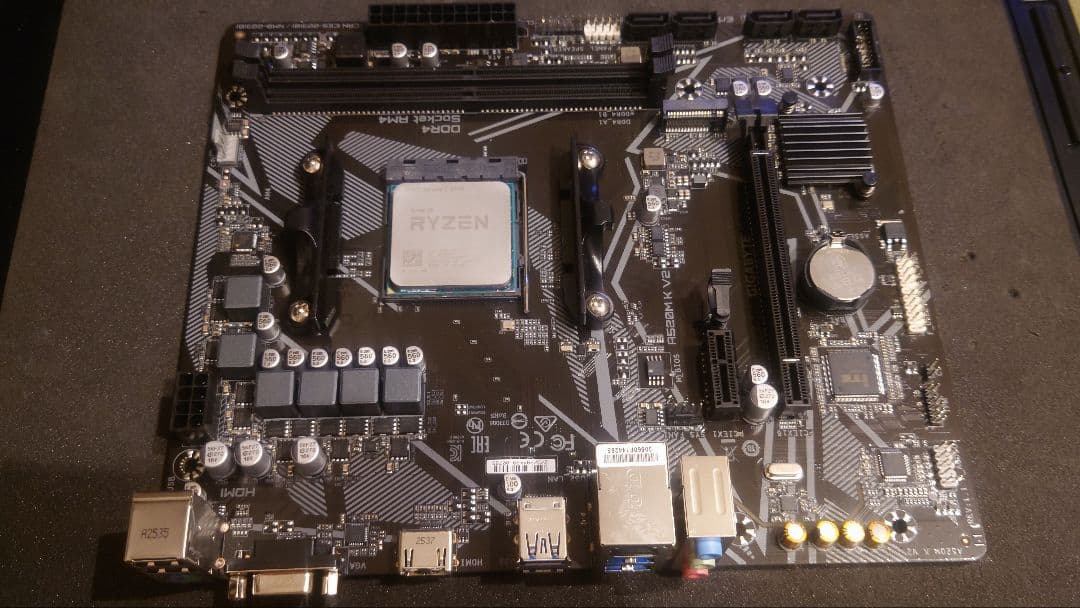 Ryzen 5 5500 GIGABYTE A520M K V2 セット　CPU