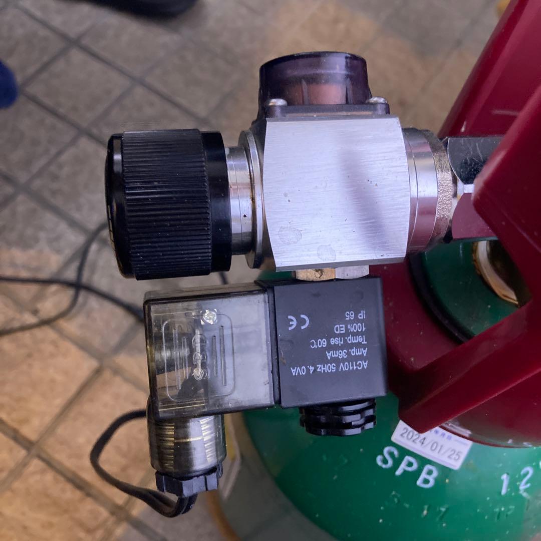 CO2レギュレーター RG-05 ＋ ミドボン5kg（残量約半分）セット