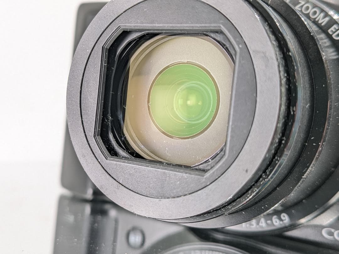 【スマホでは届かない】Nikon デジカメ COOLPIX A1000