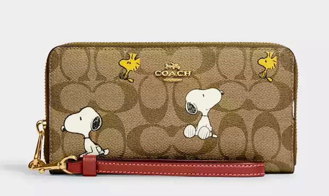 新品 COACH コーチ スヌーピー シグネチャー柄 ラウンドジップ 長財布