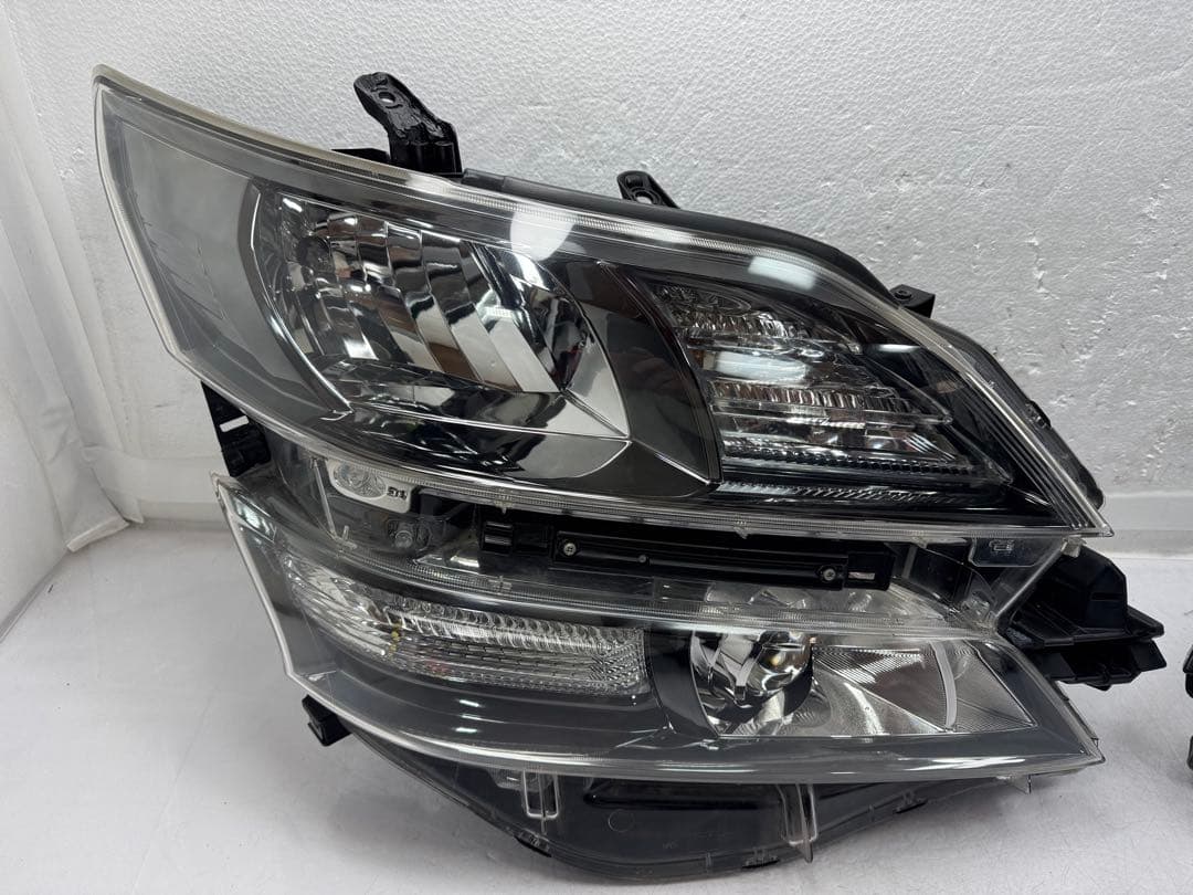 ヴェルファイアGGH20W後期へッドライト左右セット58-24キセノンHID