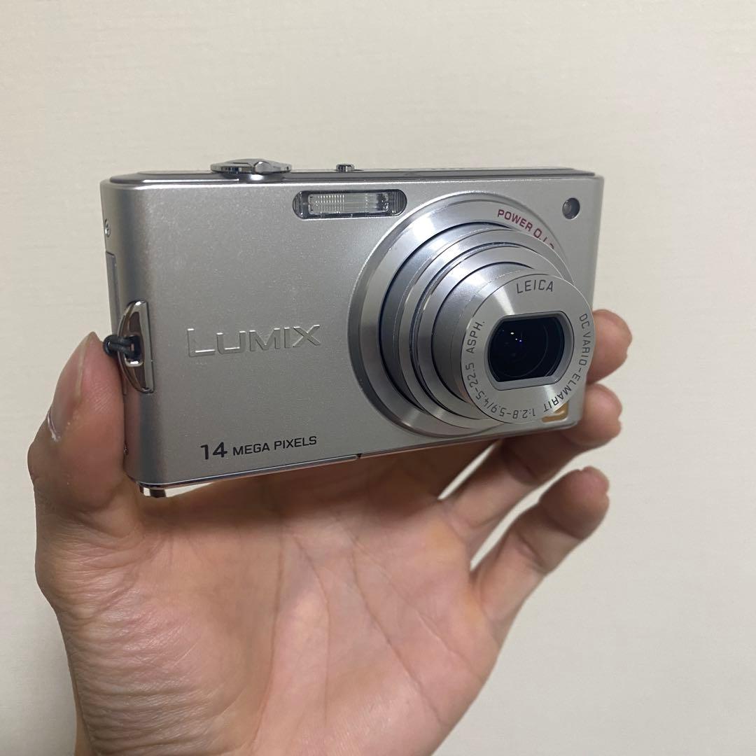 【完動品】Panasonic DMC-FX66 CCD 1410万画素 付属あり