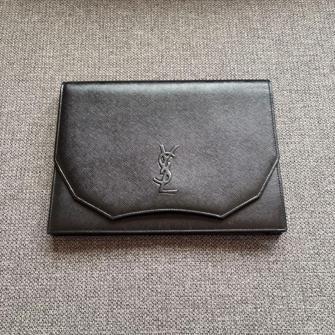 【未使用】イヴ・サンローラン クラッチバッグ