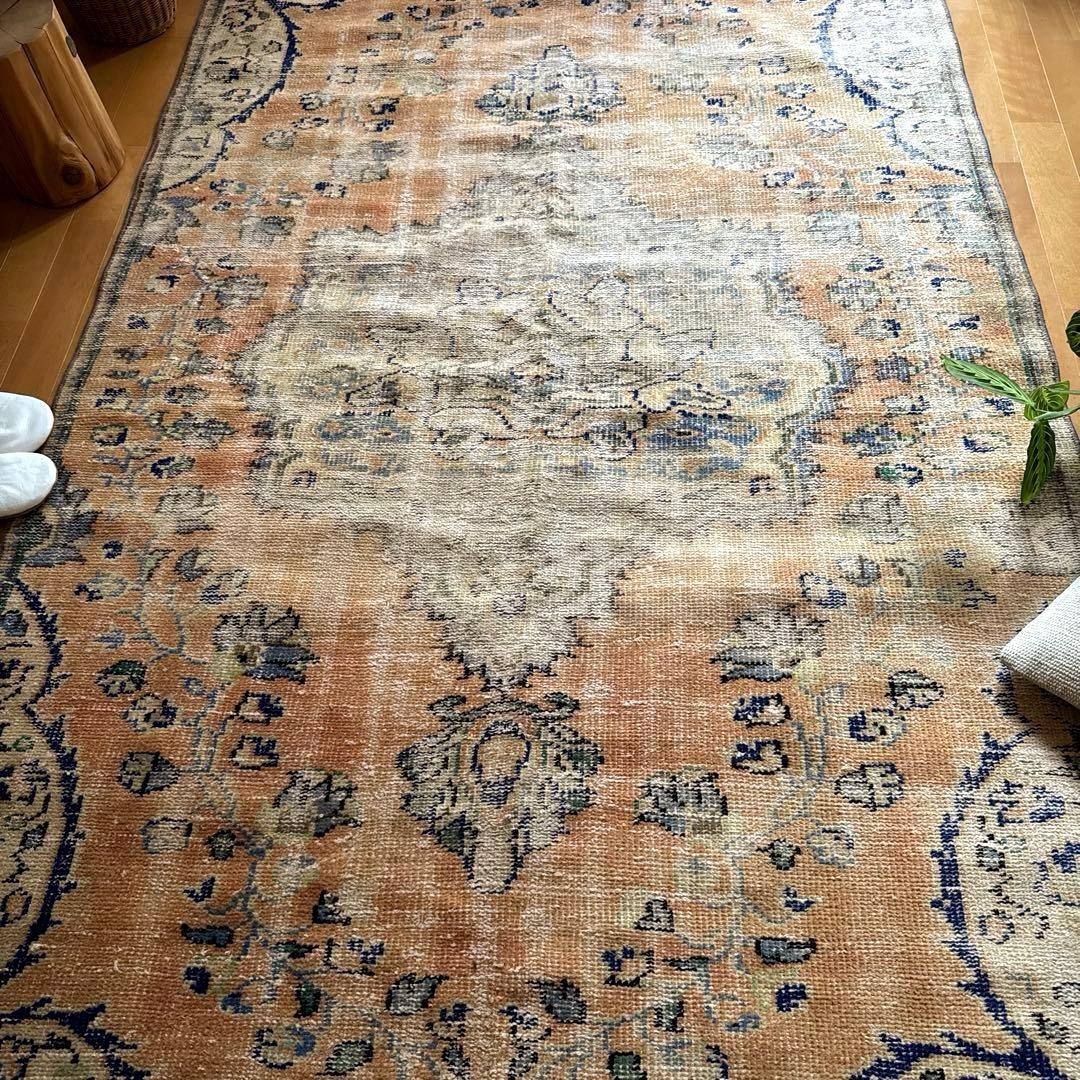 gigi（プロフ必読）　132×235擦れシャビートルコヴィンテージラグ