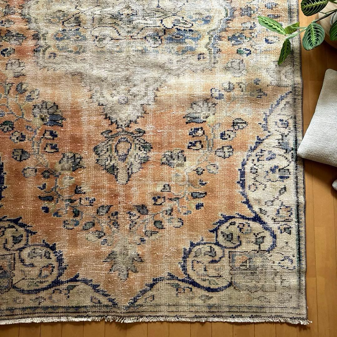 gigi（プロフ必読）　132×235擦れシャビートルコヴィンテージラグ