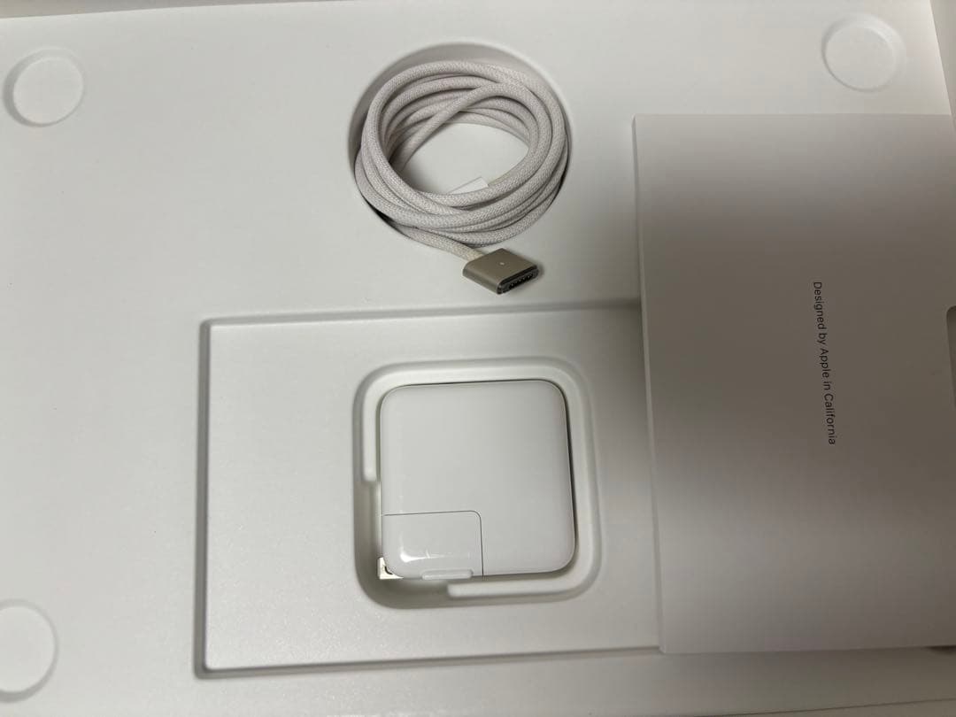 MacBook Air13インチ M4チップ 16GB 256GB スターライト